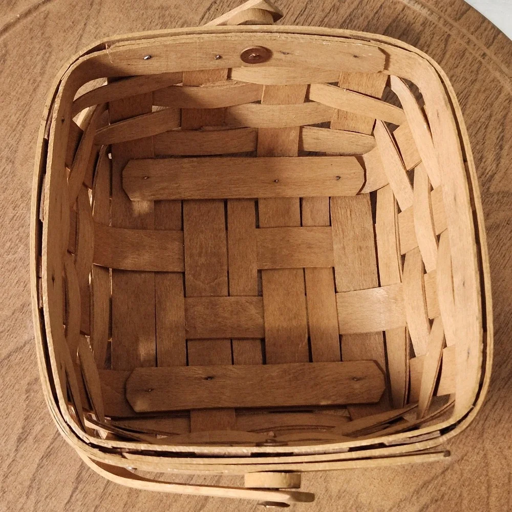 Longaberger Basket Handwoven 1993‎ Dresden Ohio Signed USA